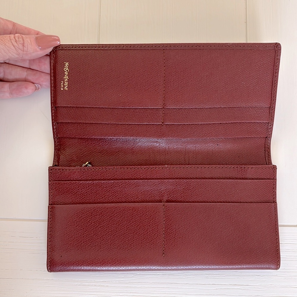Yves Saint Laurent YSL Belle de Jour Red Leather Classic Large Clutch Wallet - Picture 4 of 17
